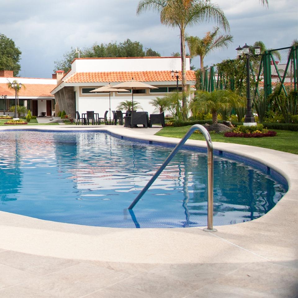 סילאו Hotel Ecce Inn & Spa מראה חיצוני תמונה A swimming pool